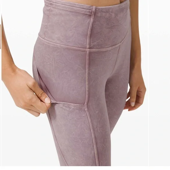 LIKE NEW Size 2 Lululemon Fast and Free Tight II 25" 
Ice Wash Violet Verbena - Picture 2 of 5